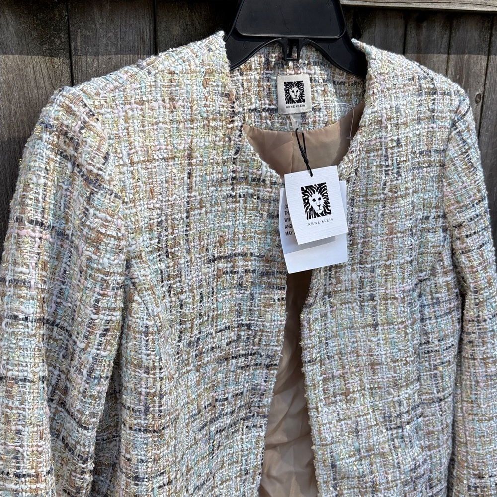 Anne Klein medium blazer. NWT!! - Picture 2 of 9